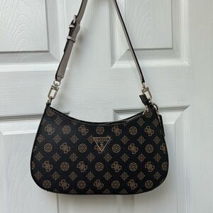 GUESS SHOULDER BAG!
